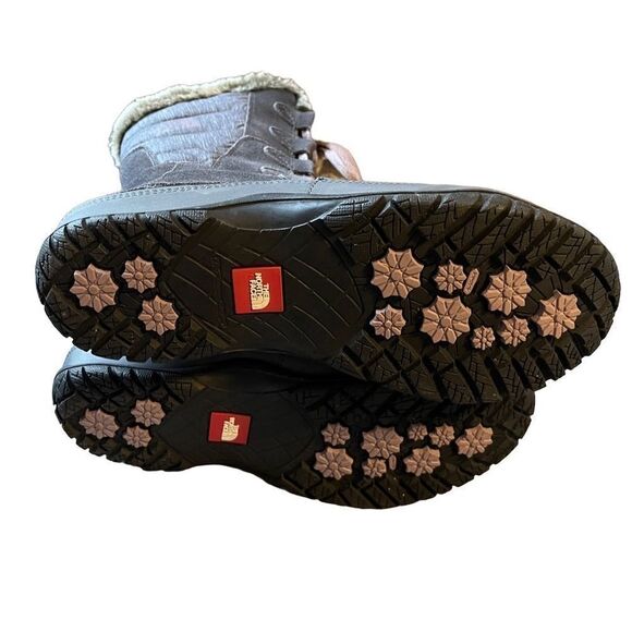 The North Face Women's Nuptse Pur-na Boot, size 7 , Iron Gate Grey/Quail Grey. - Picture 9 of 10